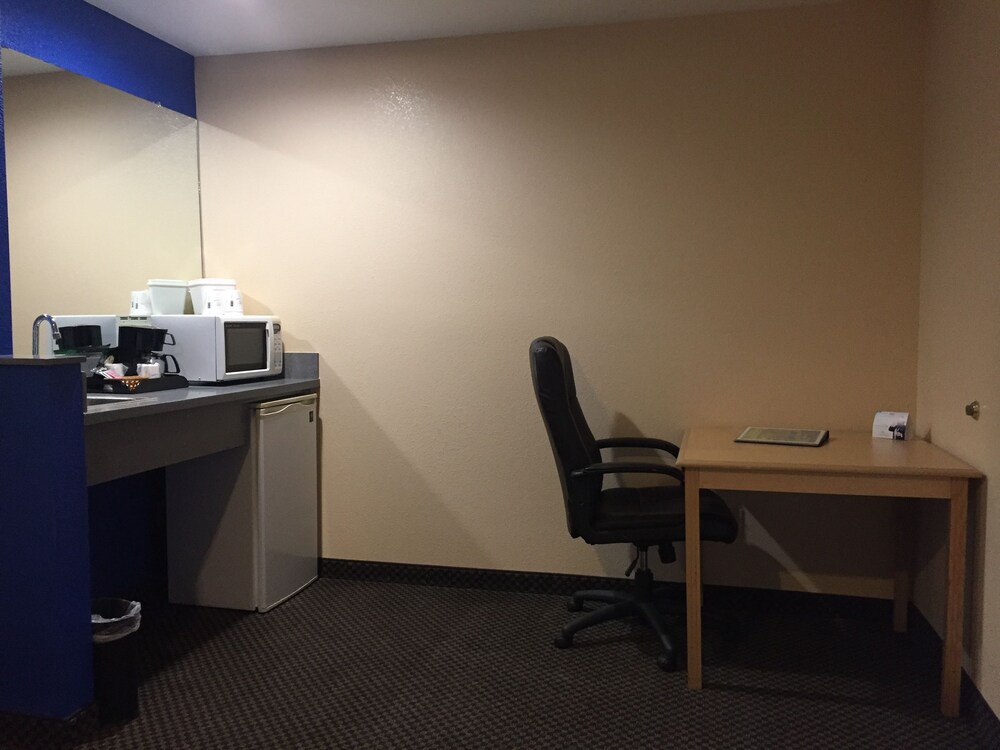 In-Room Kitchenette