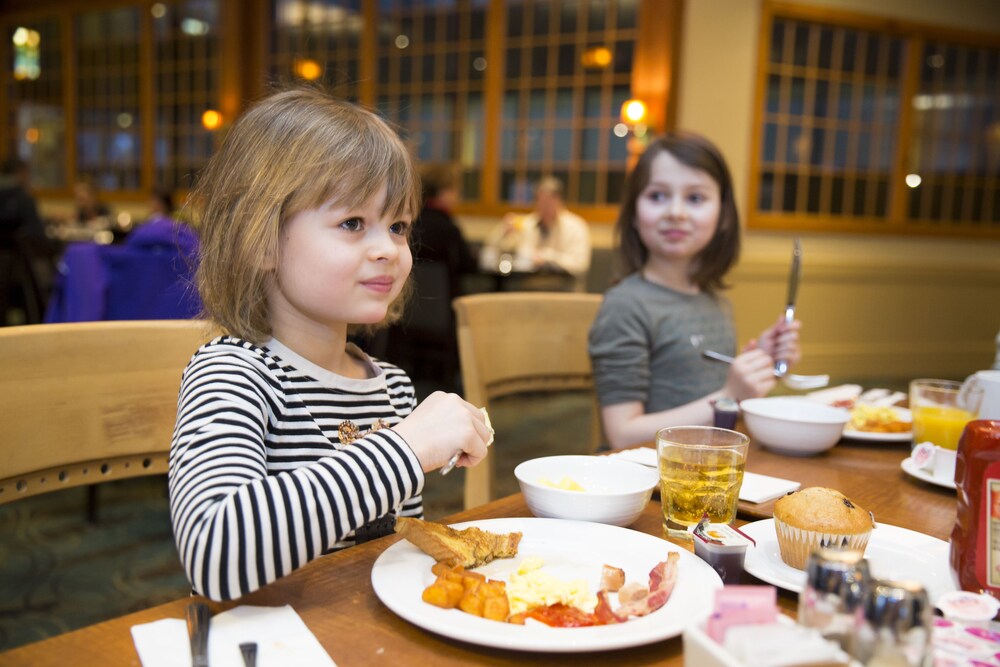Family Dining