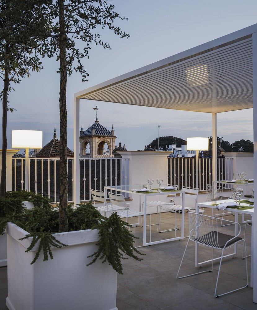 Sundeck