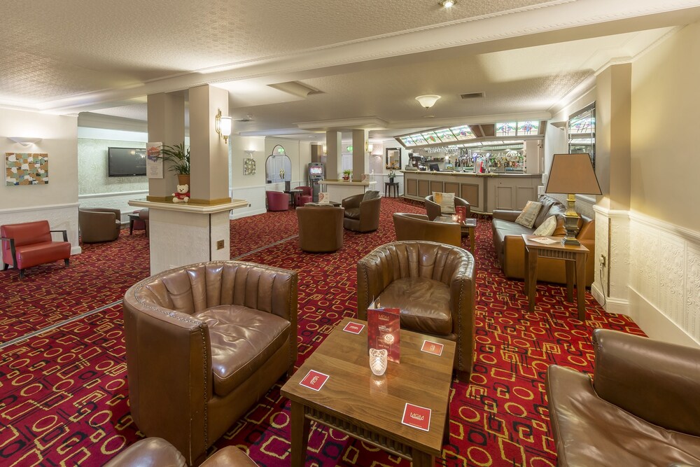 Hotel Bar