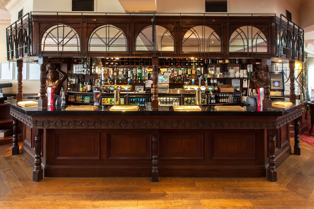 Hotel Bar