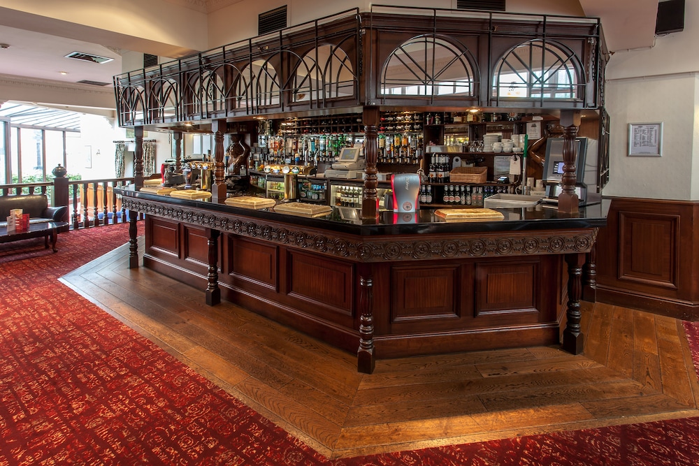 Hotel Bar