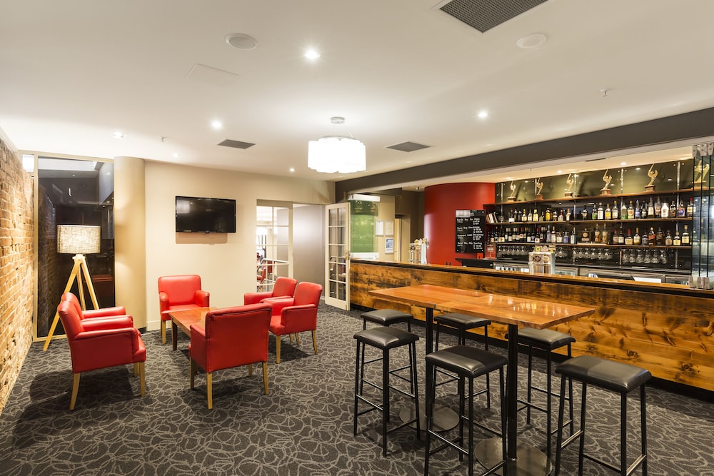 Hotel Bar