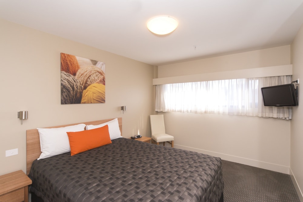 Standard One Bedroom Apartment - Guestroom