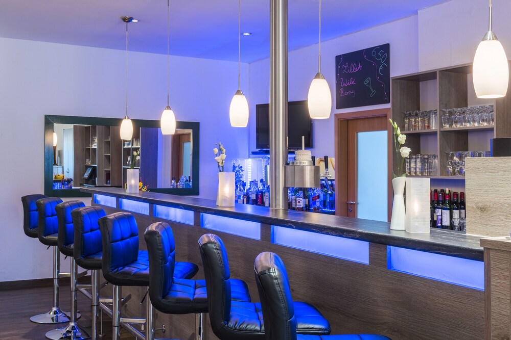 Hotel Bar
