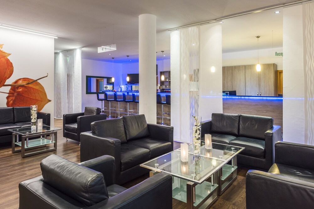 Hotel Lounge