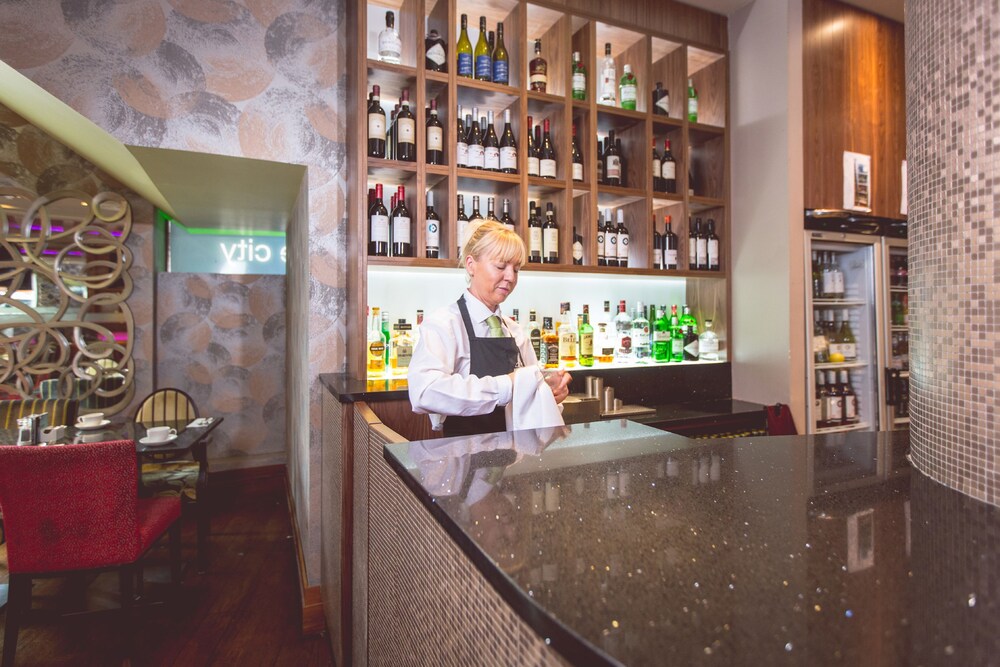 Hotel Bar