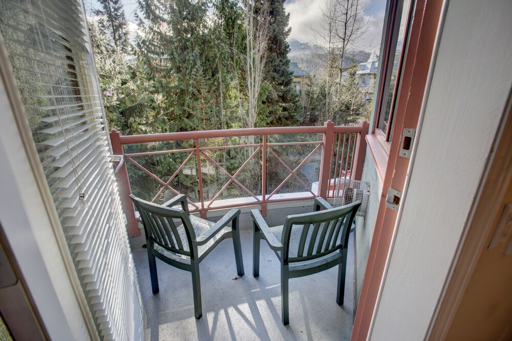 Studio Suite - Balcony