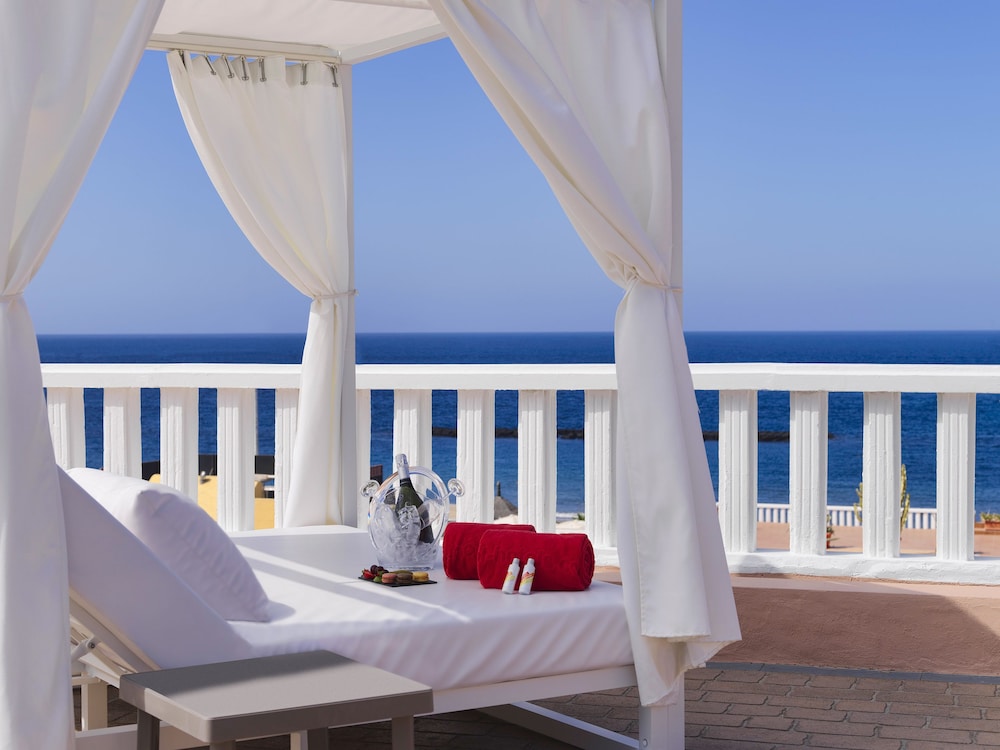 Sundeck