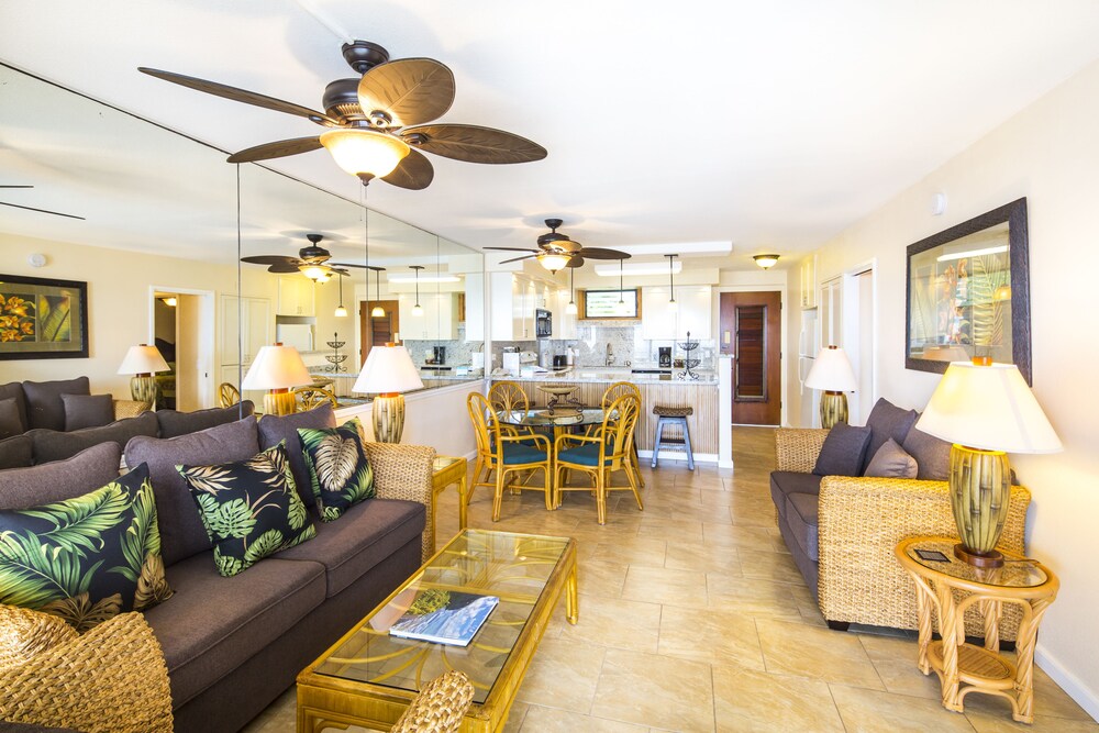 Suite, 2 Bedrooms, 2 Bathrooms, Oceanfront - Guestroom