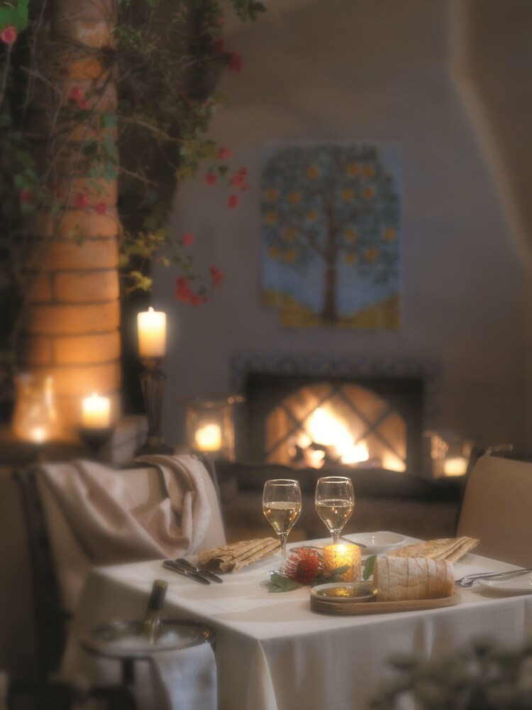 Couples Dining