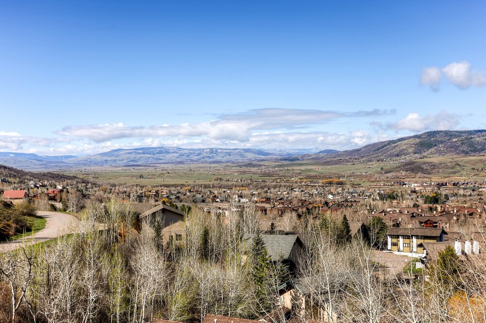 Loft, 2 Bedrooms - Guestroom View