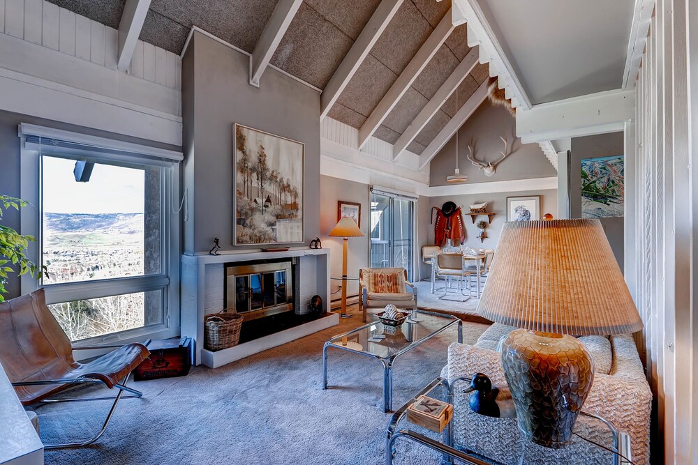Loft, 2 Bedrooms - Living Room
