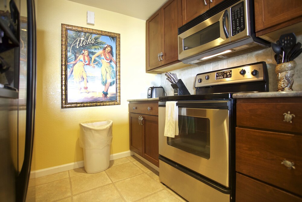 Suite, 3 Bedrooms, Ocean View - In-Room Kitchen