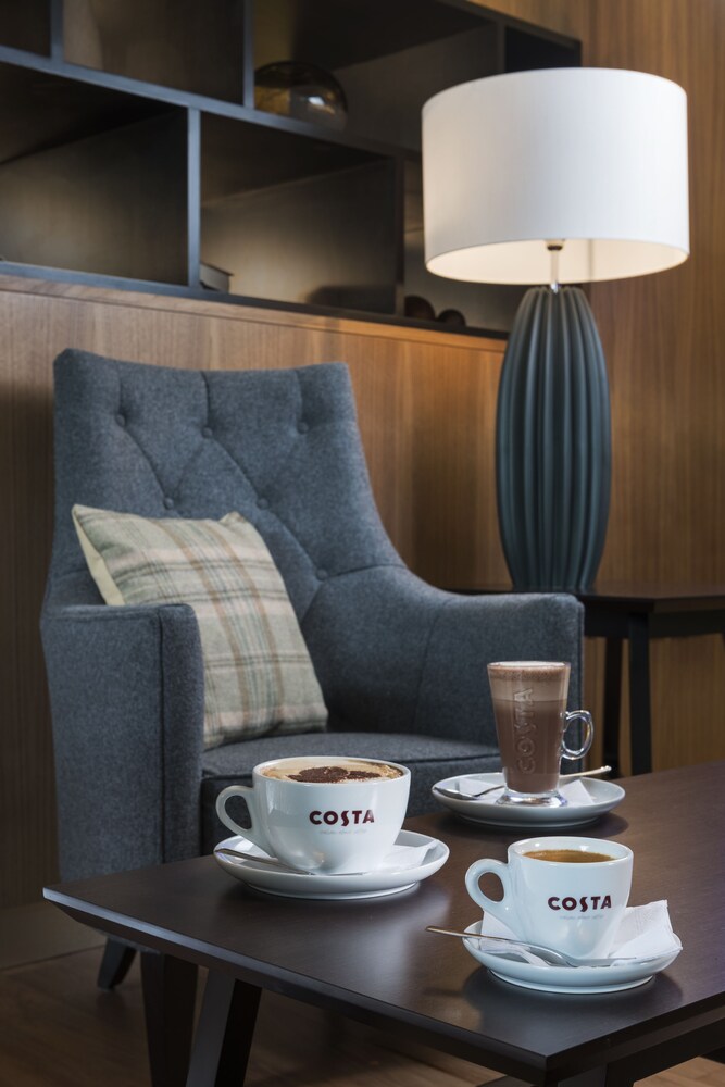 Hotel Lounge