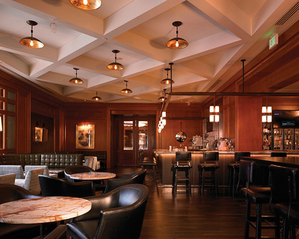 Hotel Bar