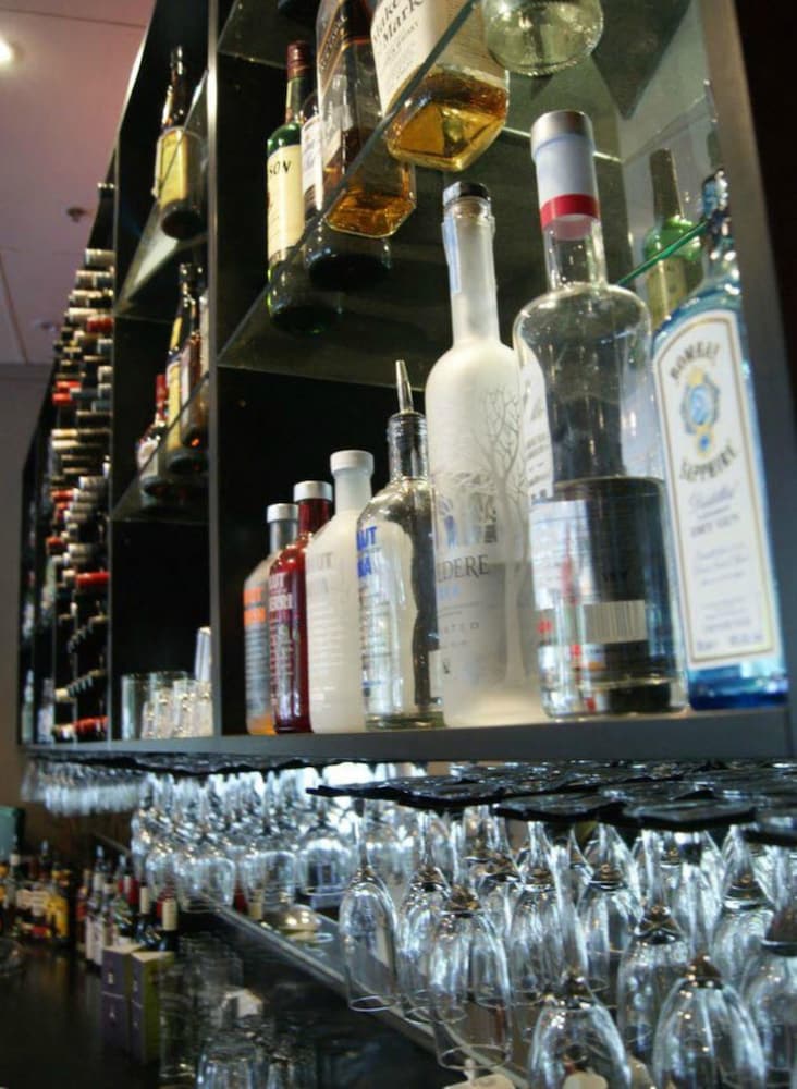 Hotel Bar