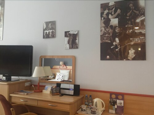Guestroom