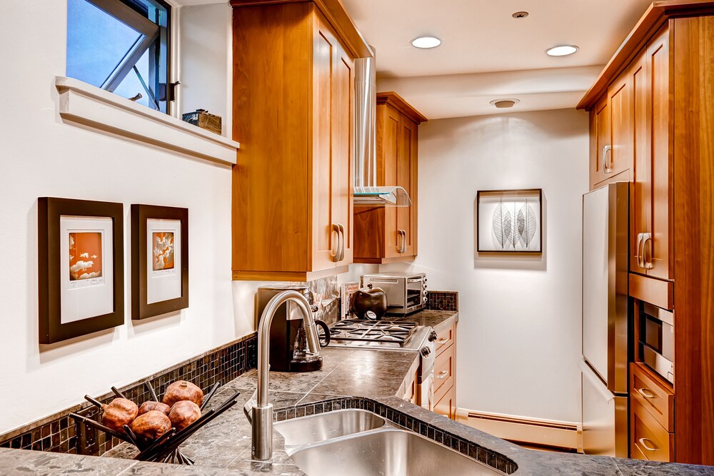 Premium Condo, 1 Bedroom - In-Room Kitchen