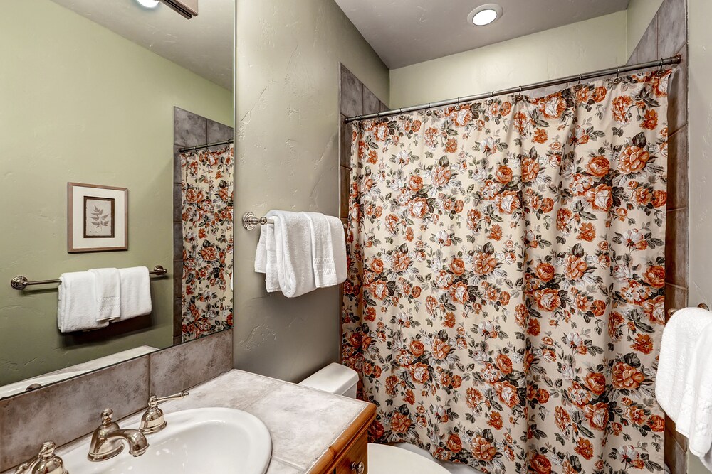 Condo, 3 Bedrooms - Bathroom