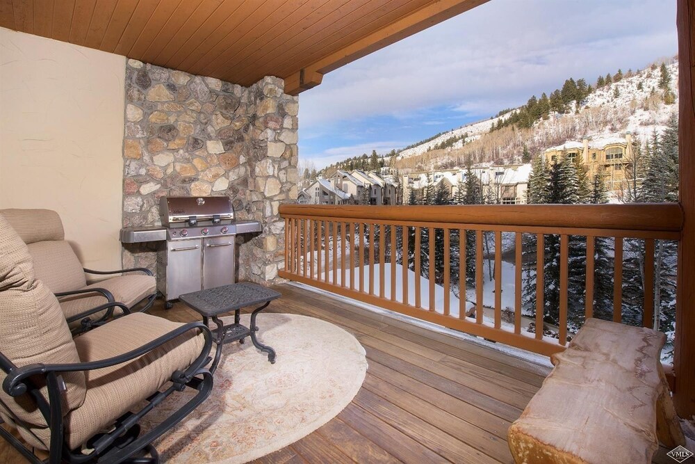 Premium Condo, 3 Bedrooms (Plus) - Balcony