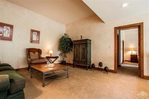Condo, 3 Bedrooms (Plus) - Living Area