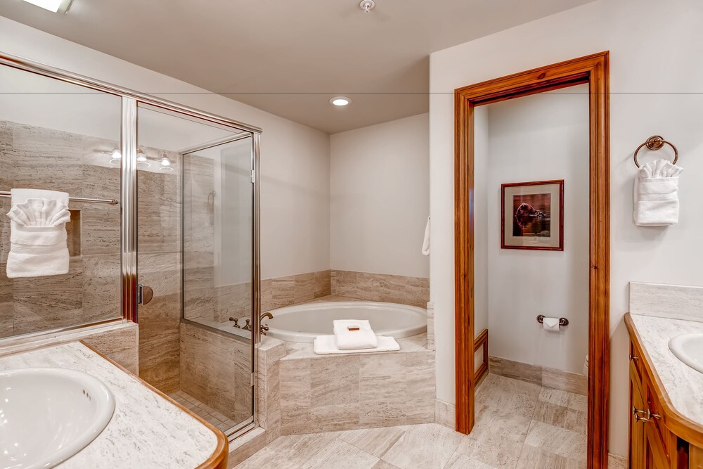 Condo, 1 Bedroom - Bathroom