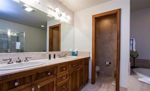 Condo, 3 Bedrooms (Plus) - Bathroom