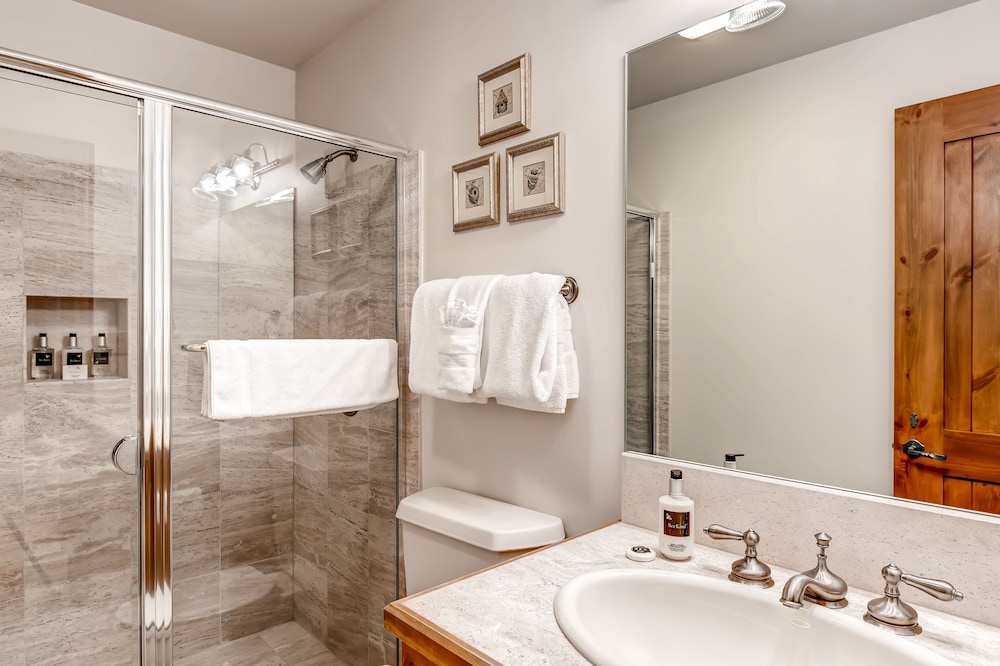 Condo, 1 Bedroom - Bathroom