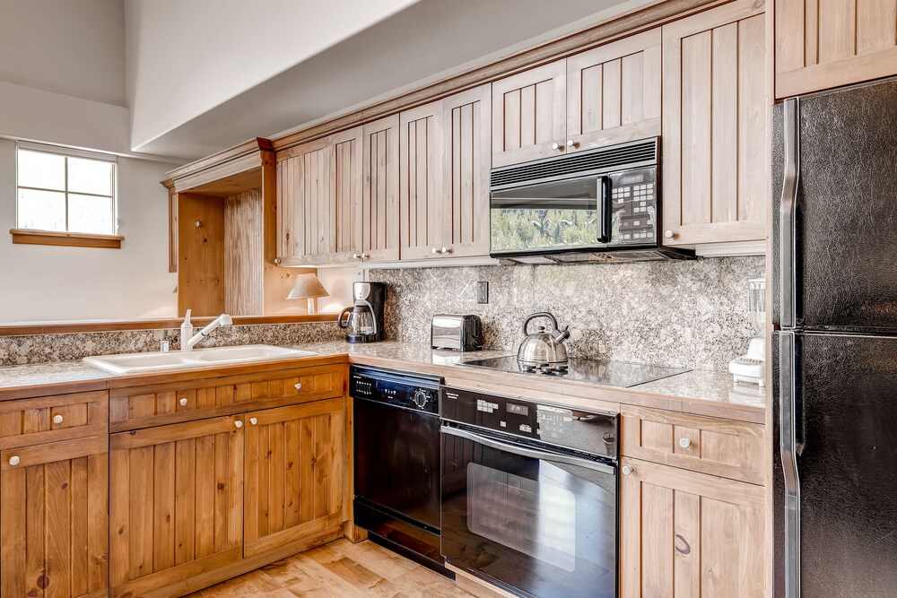 Studio (Plus) - In-Room Kitchenette