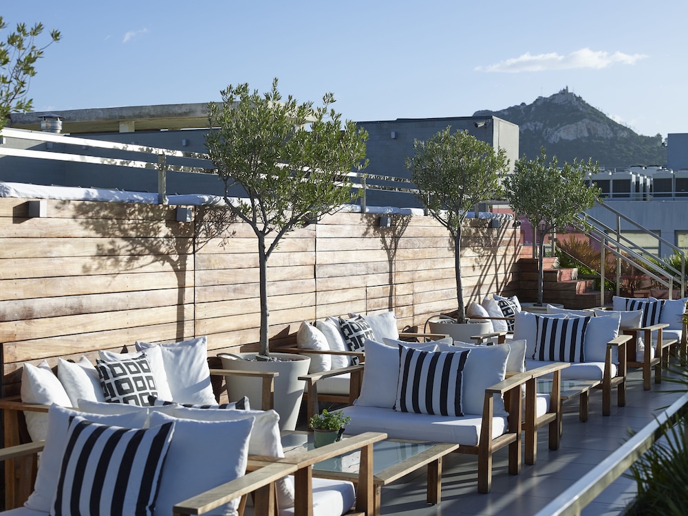 Sundeck