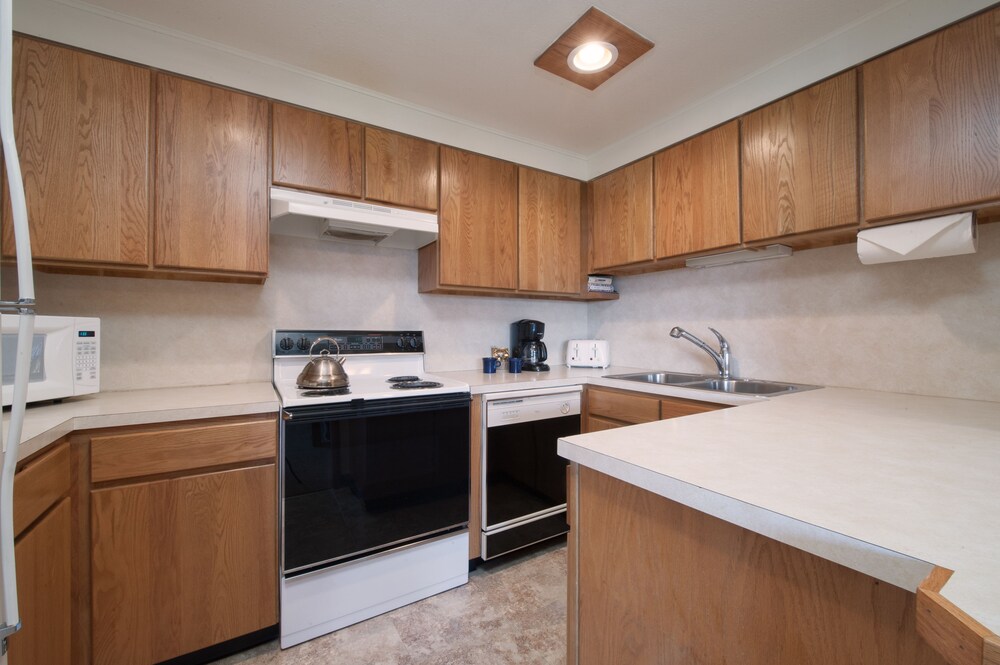 Teton Village Condos, 2 Bedrooms, 1 Bathroom - In-Room Kitchen