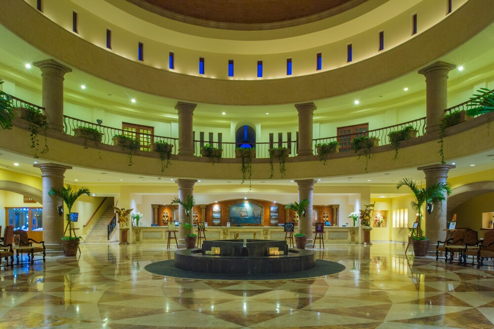 Concierge desk, Playa Grande Resort & Grand Spa