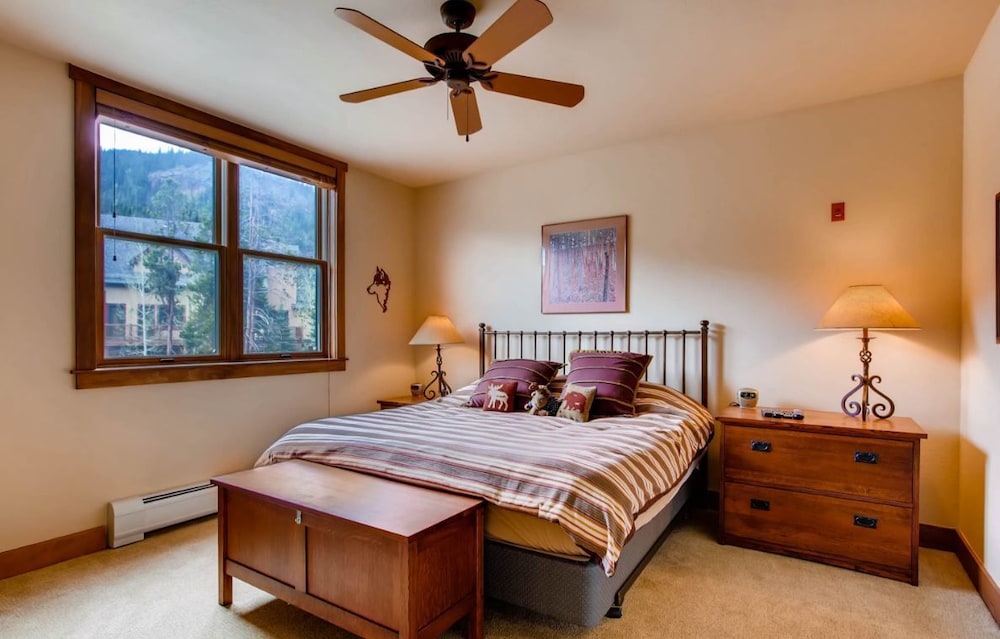 Townhome, 4 Bedrooms (Redhawk) - Guestroom