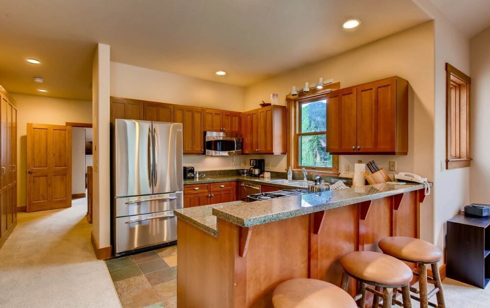 Townhome, 4 Bedrooms (Redhawk) - In-Room Kitchen