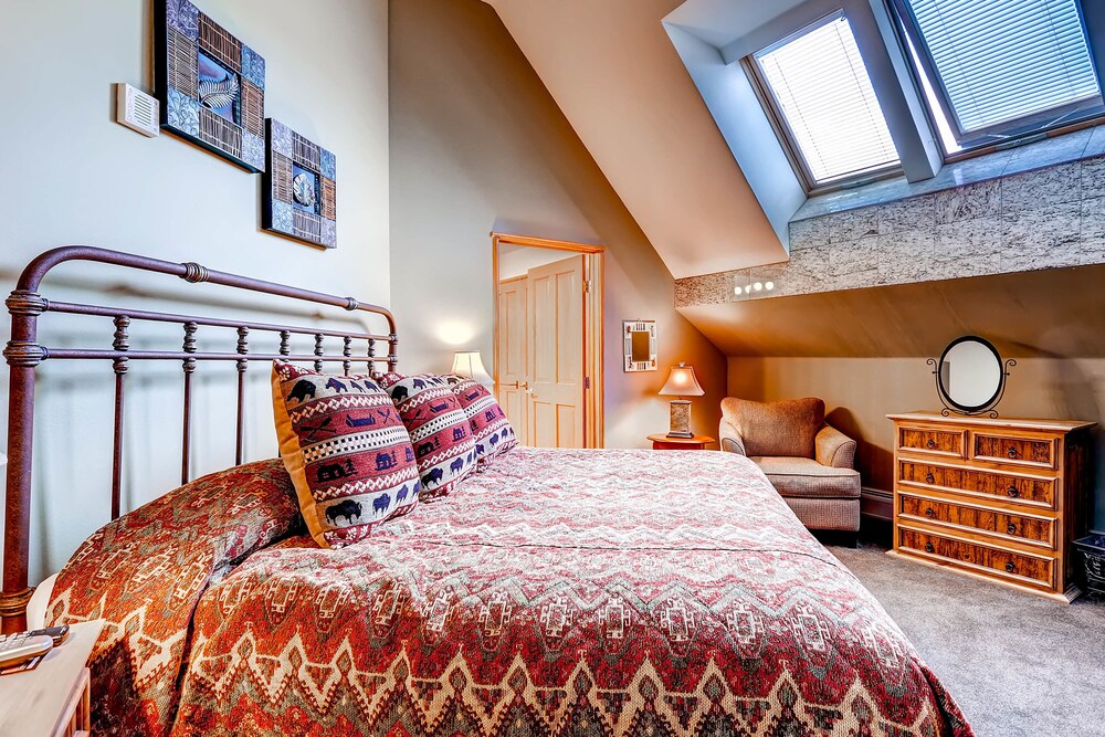 Condo, 3 Bedrooms (Jack Pine / Black Bear) - Guestroom