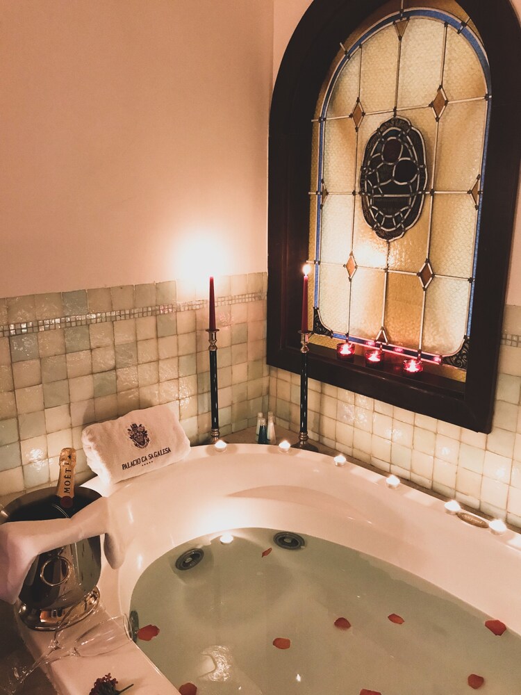 Jetted Tub
