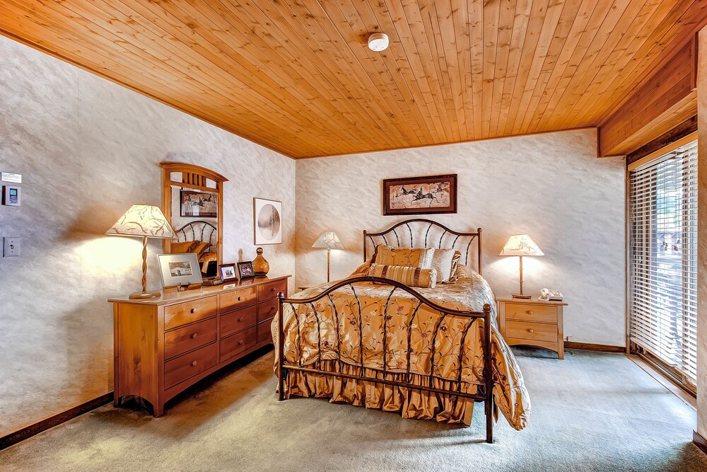 Standard Room, 2 Bedrooms, 2 Bathrooms - Guestroom