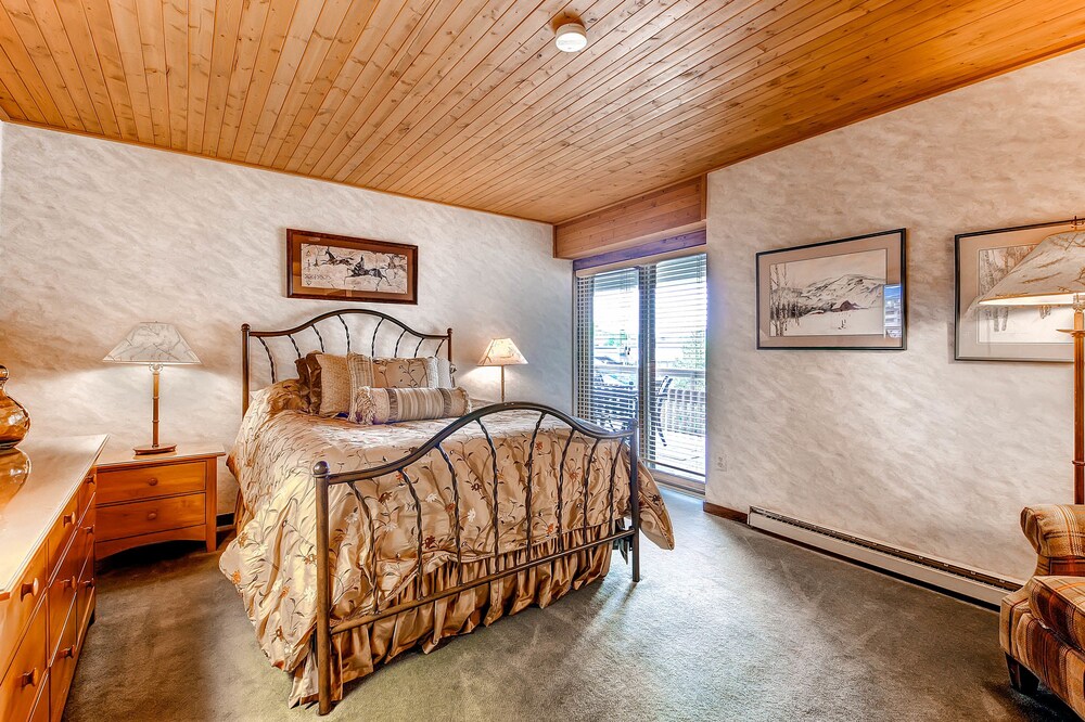 Standard Room, 2 Bedrooms, 2 Bathrooms - Guestroom