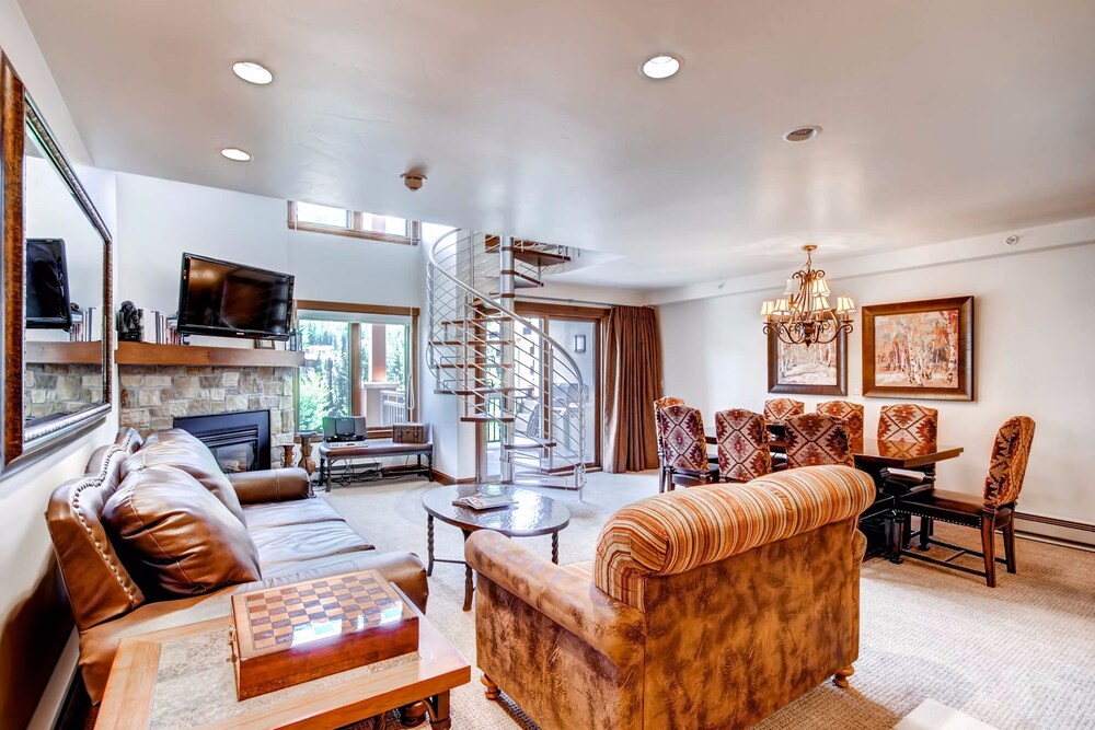 Two Bedroom 3 Bath Superior Condo with loft (North Building) - Living Area