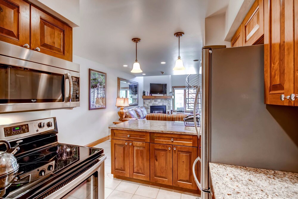 Two Bedroom 3 Bath Superior Condo with loft (North Building) - In-Room Kitchen