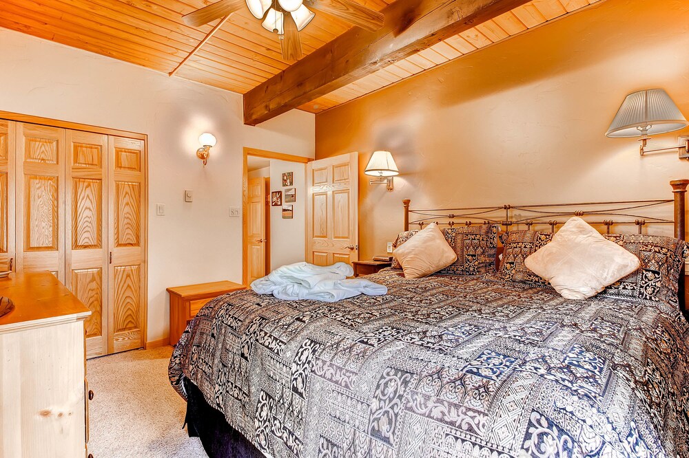 Standard Apartment, 2 Bedrooms - Guestroom