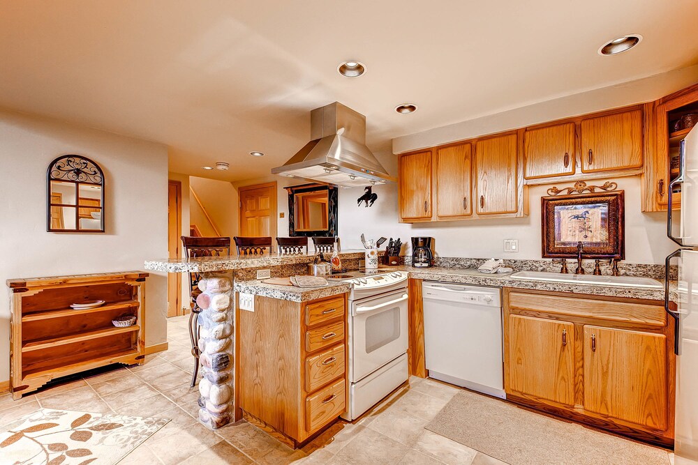Standard Apartment, 2 Bedrooms - In-Room Kitchen
