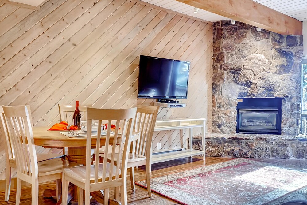 Condo, 1 Bedroom - In-Room Dining