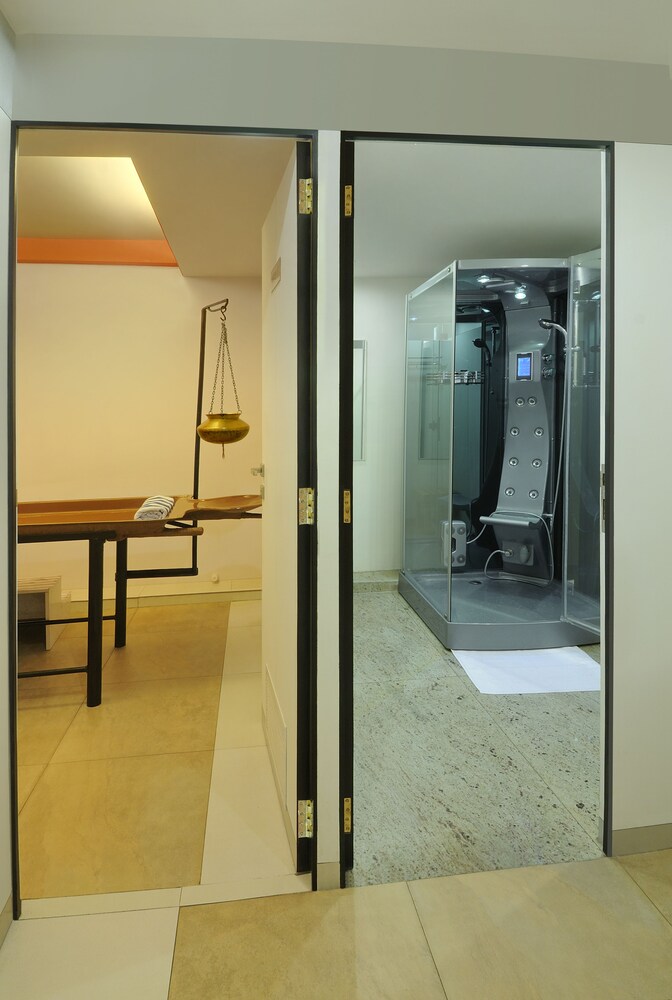 Steam Room