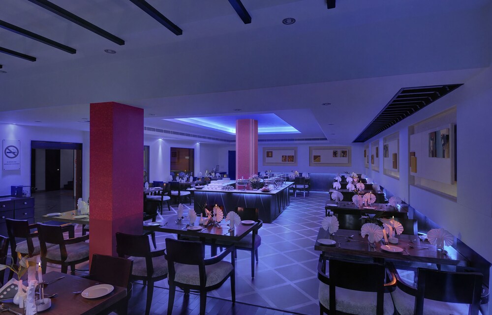 Food Court