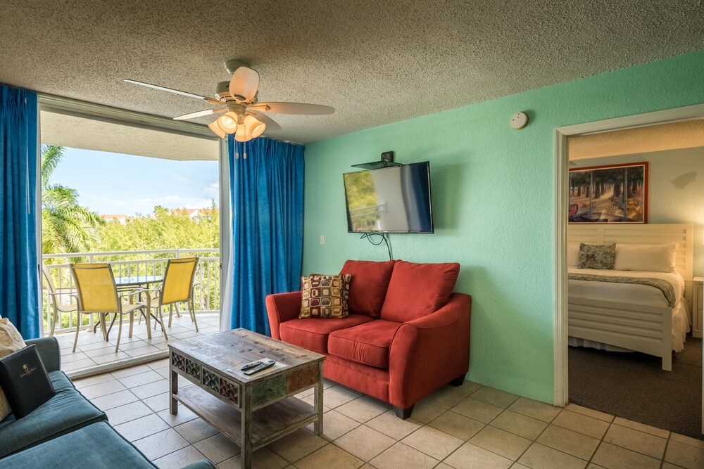 Condo, 2 Bedrooms - Living Area
