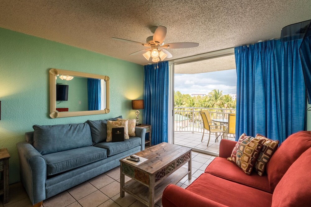 Condo, 2 Bedrooms - Living Area