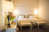 Superior Room, 1 Queen Bed, City View