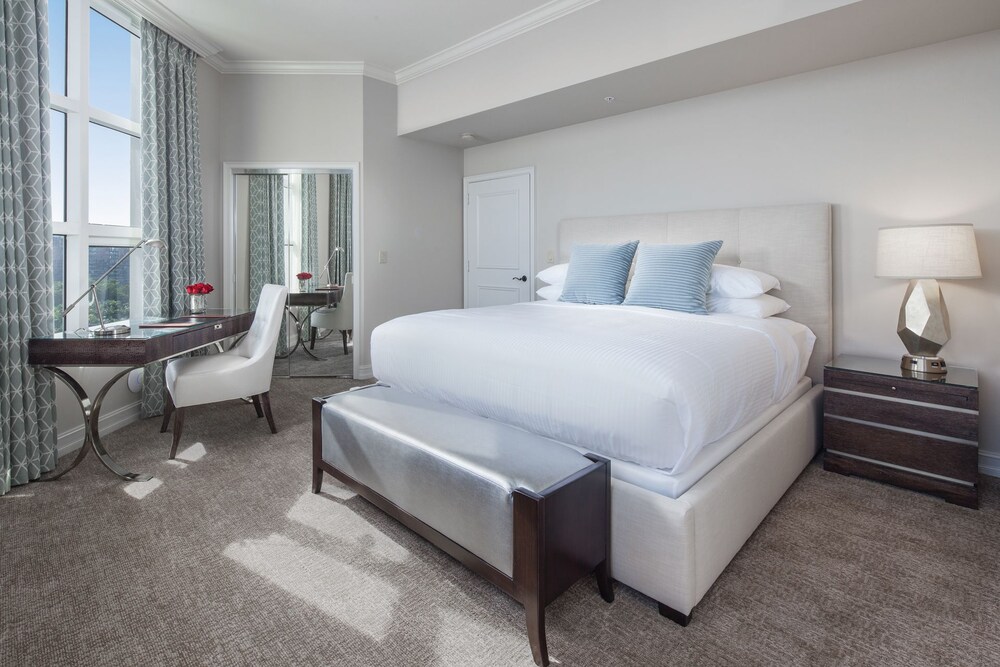 2 Bedroom Suite - Guestroom